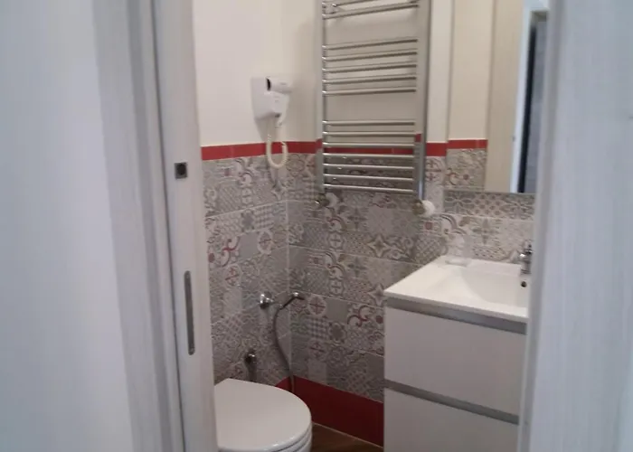 Pigneto Square Guest house 3*