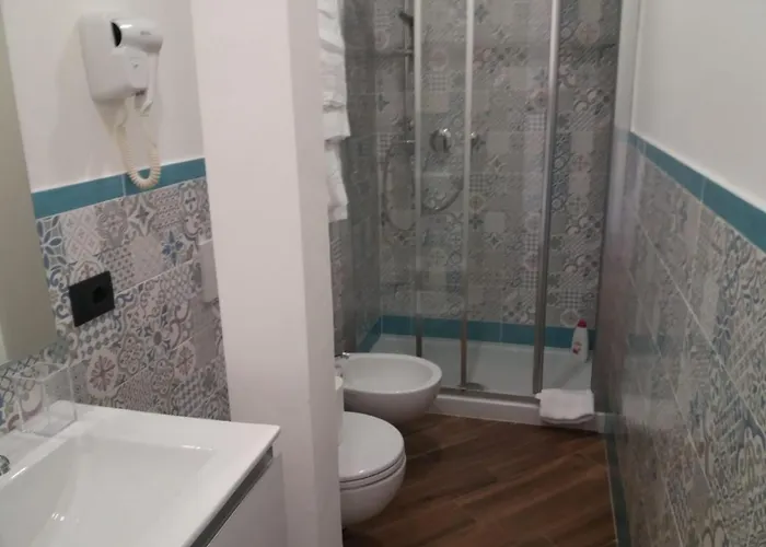 Pigneto Square Guest house 3*