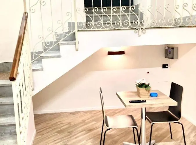 Pigneto Square Guest house 3*