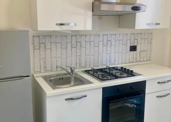 Pigneto Square Guest house 3*