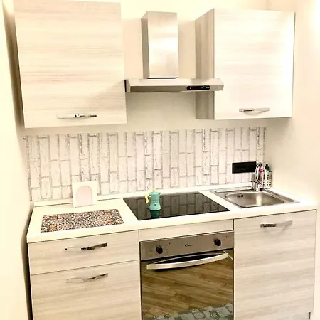Pigneto Square Guest house *