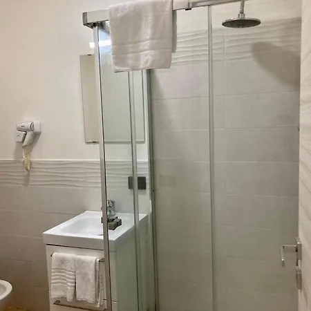 Pigneto Square 3* روما