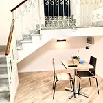 Pigneto Square ゲストハウス 3*