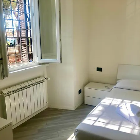 Guest house Pigneto Square 3*