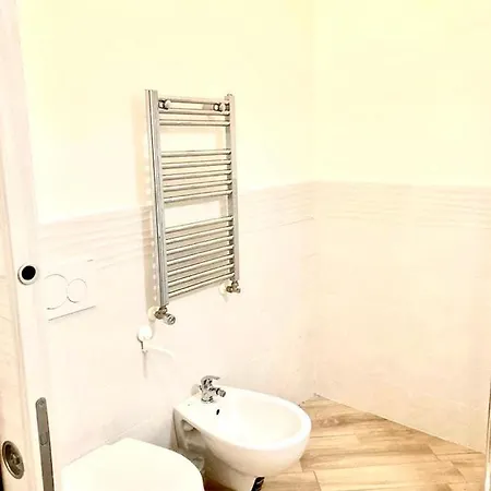 Pigneto Square Gæstehus 3*